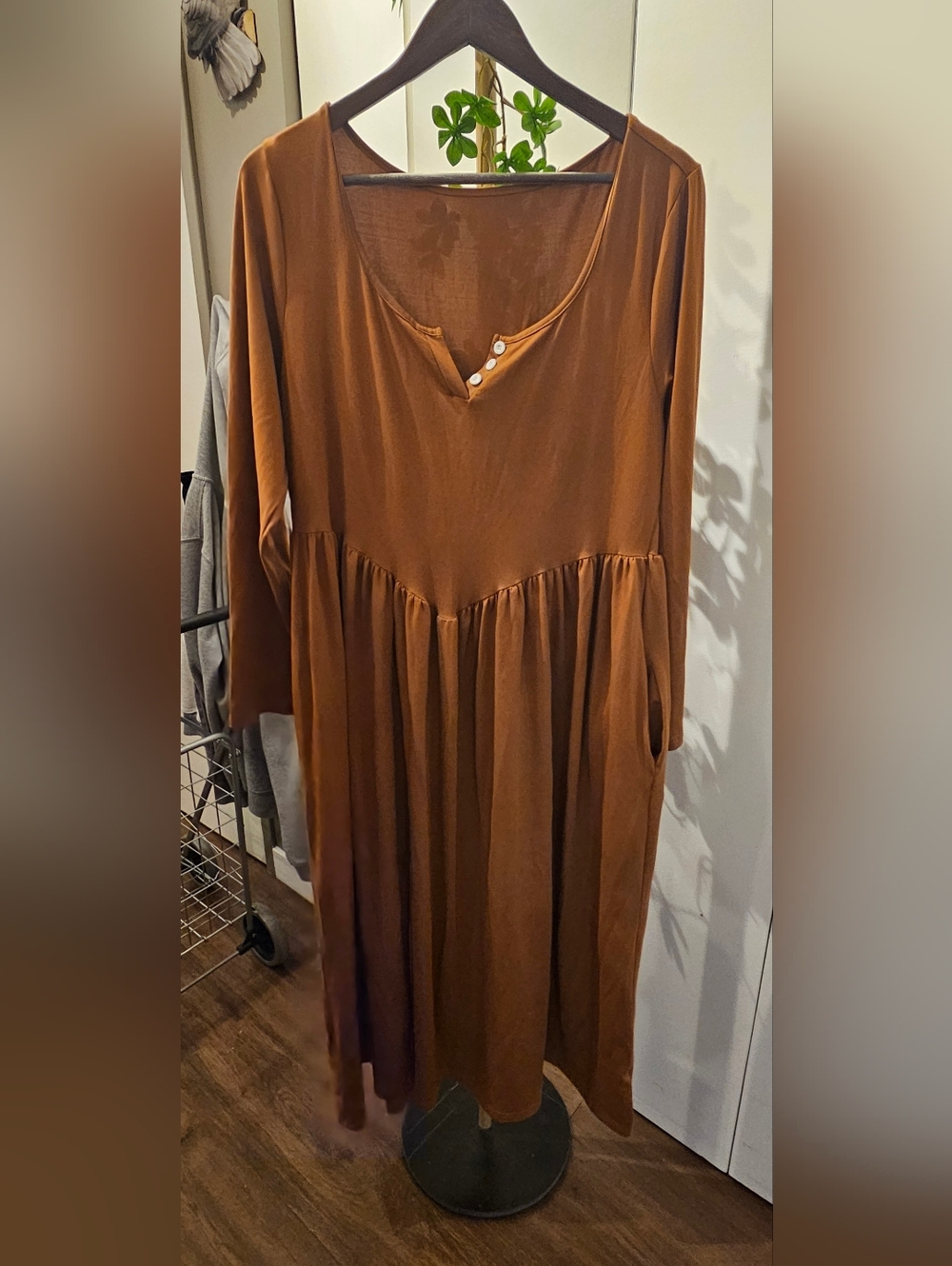 Long Sleeve Scoop Neck Brown Maxi Dress